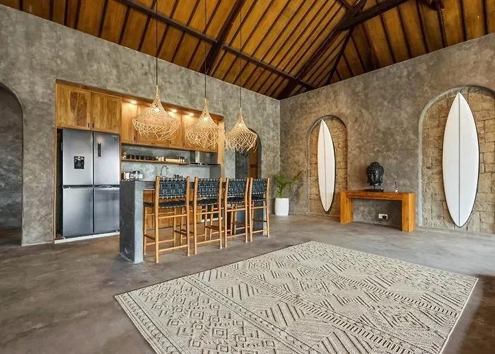Villa Brand New 4br With Pool, Sauna & Fire Pit Close To Nusa Dua And Uluwatu *