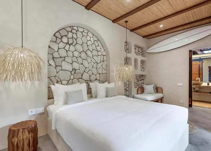 Villa Brand New 4br With Pool, Sauna & Fire Pit Close To Nusa Dua And Uluwatu