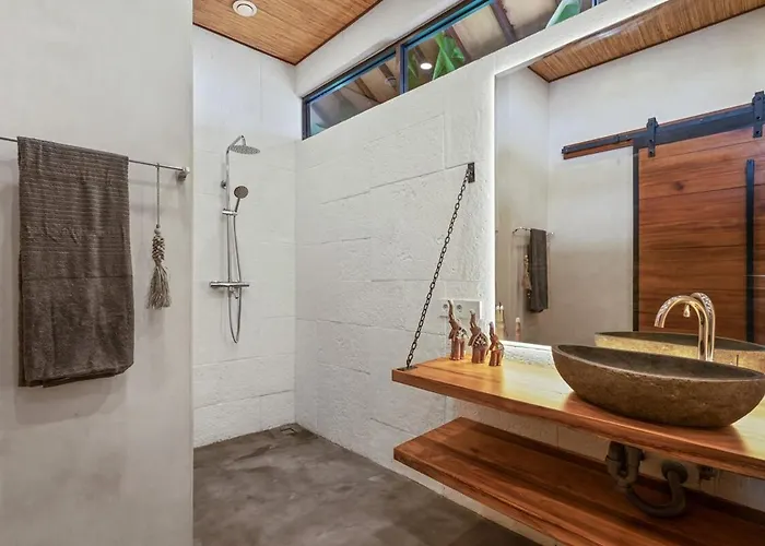 Brand New 4br With Pool, Sauna & Fire Pit Close To Nusa Dua And Uluwatu Jimbaran