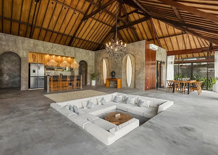 Villa Brand New 4br With Pool, Sauna & Fire Pit Close To Nusa Dua And Uluwatu