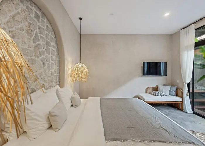 Villa Brand New 4br With Pool, Sauna & Fire Pit Close To Nusa Dua And Uluwatu *